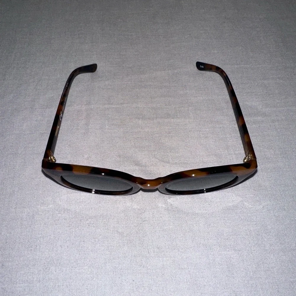 J. CREW Women’s Brown Tortoise Sunglasses - Picture 4 of 6